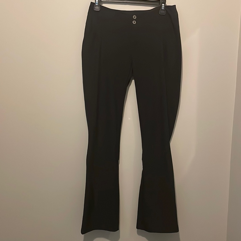 Columbia Black Hiking Pants - Converts to Capris - 6 Reg